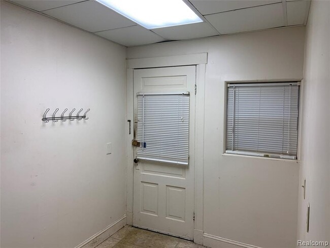 Building Photo - 1470 S Dye Rd