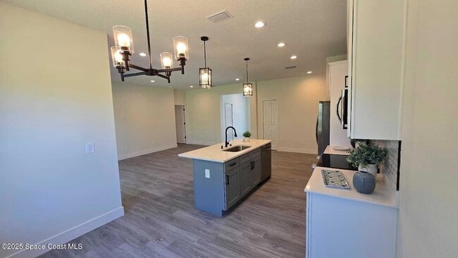 Building Photo - 2862 Pomello Ave SW