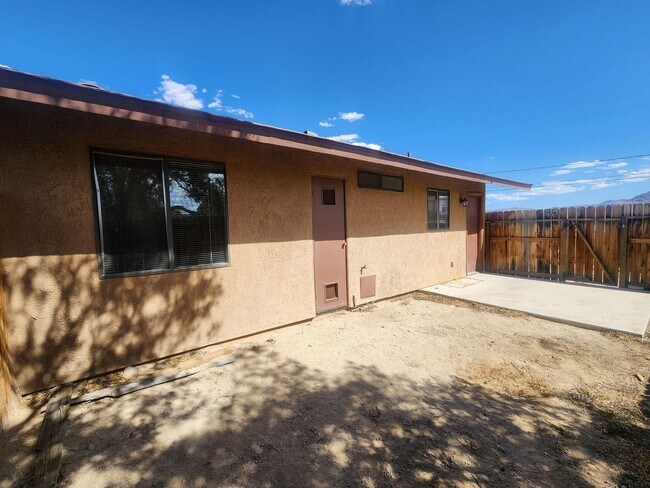 Building Photo - 73855 Desert Trail Dr
