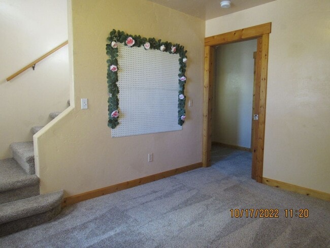 Building Photo - Two story home!
