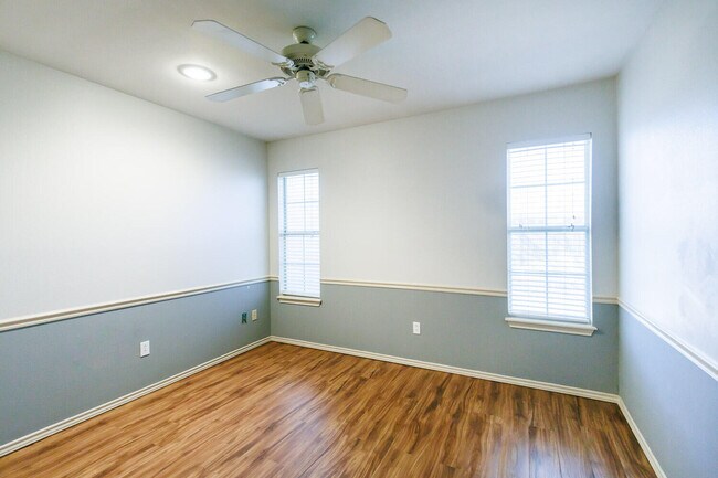 Building Photo - 8210 Chicago Ave