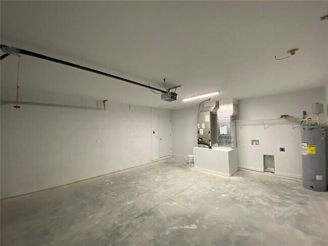 Building Photo - 2458 SW 170th Loop