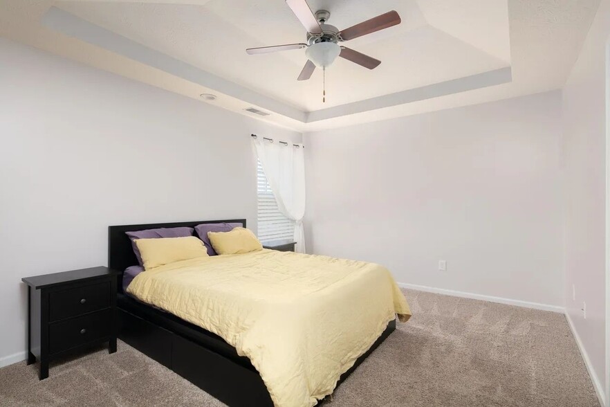 Building Photo - 138 Nathan Hale Dr