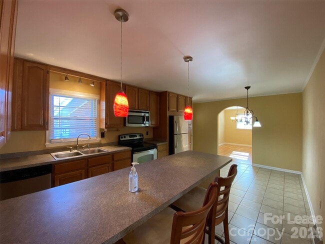 Building Photo - 203 Ratchford Farm Rd