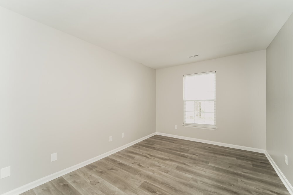 Building Photo - 2105 David Earl Dr