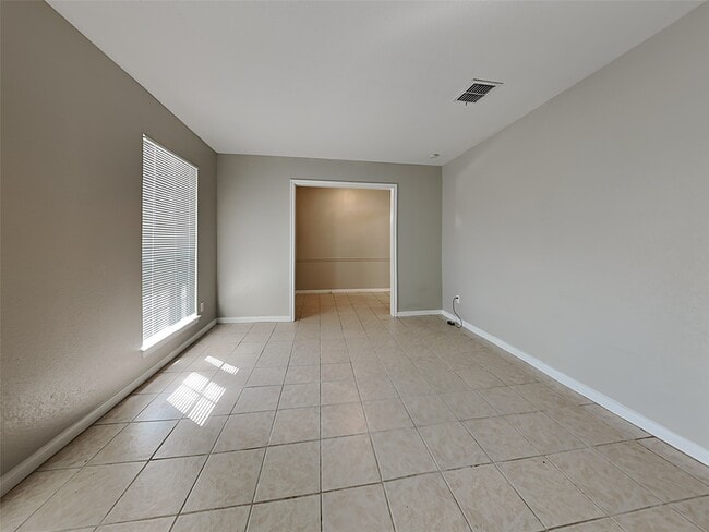Building Photo - 16362 Brinkwood Dr