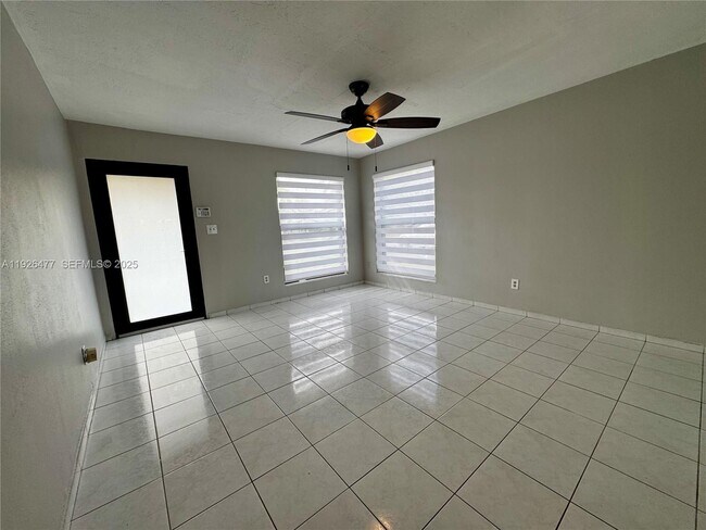 Building Photo - 12365 SW 119th Terrace