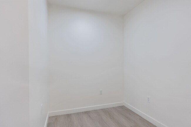 Building Photo - BRAND NEW CONSTRUCTION - Move-In Special 8...