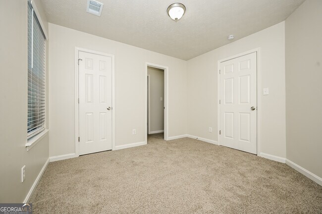 Building Photo - 4103 Kingship Dr