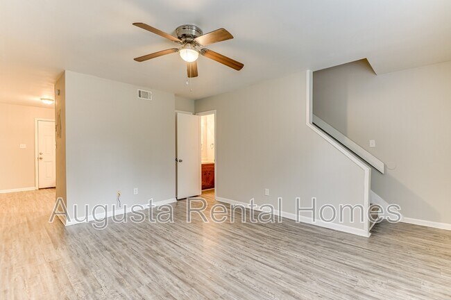 Building Photo - 157 Chalet North CT