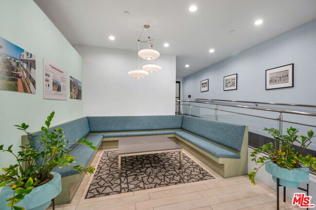 Building Photo - 2920 Neilson Wy