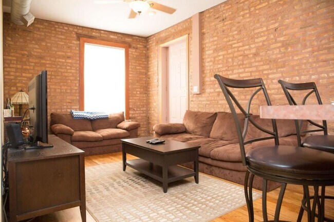 Building Photo - 1 bedroom in Chicago IL 60613
