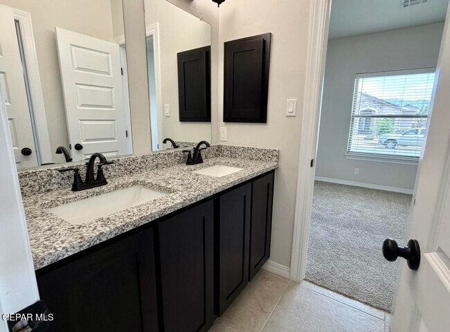 Building Photo - 7409 Scarlet Oak Pl