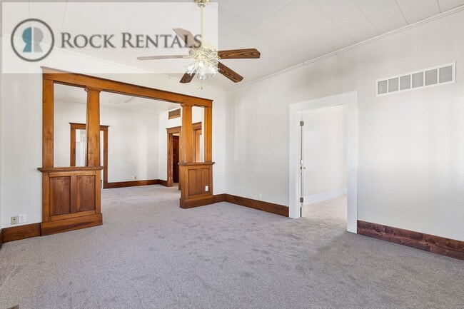 Building Photo - Recently Remodeled 3 Bed 1 Bath House
