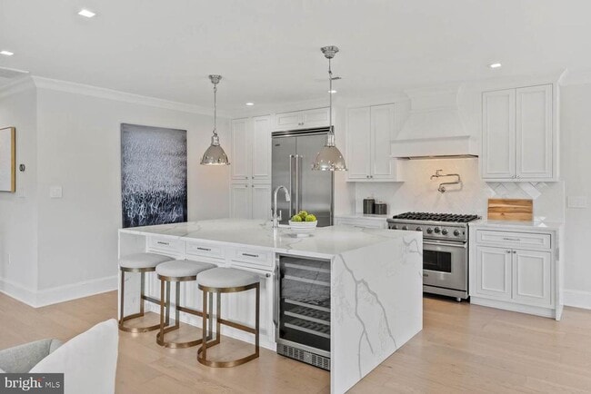 Building Photo - 4628 Blagden Terrace NW