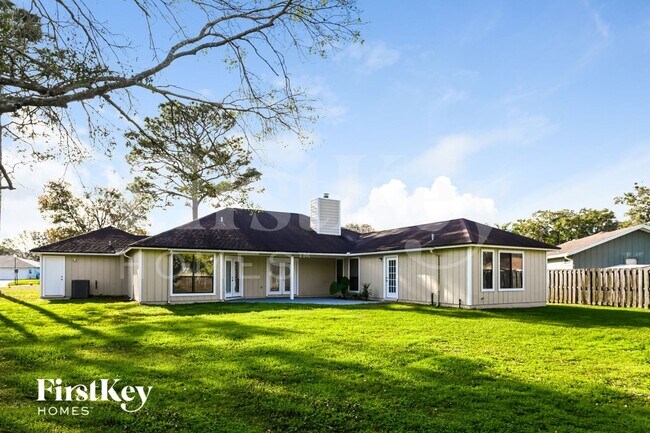 Building Photo - 14122 Crystal Cove Dr