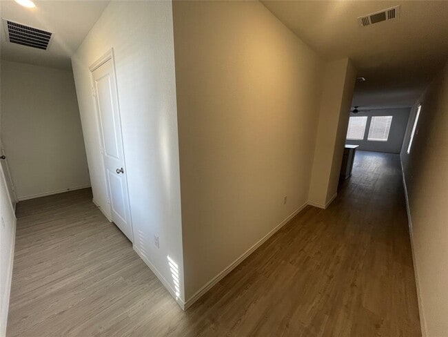 Building Photo - 141 Basalt Dr