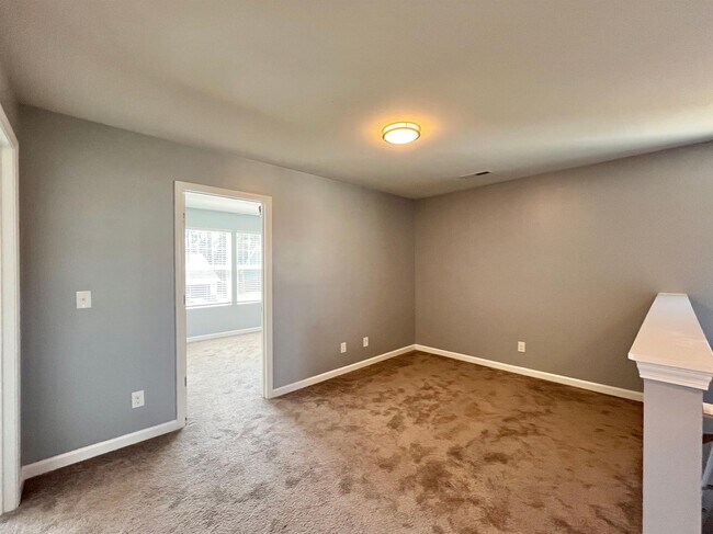 Building Photo - 823 Georgia Oak Ln