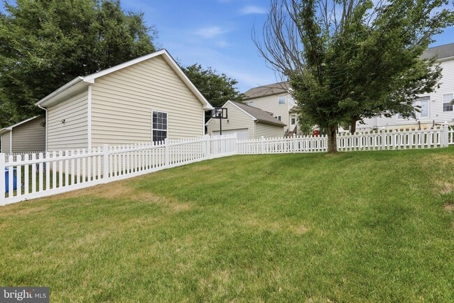 Building Photo - 341 Bullskin St