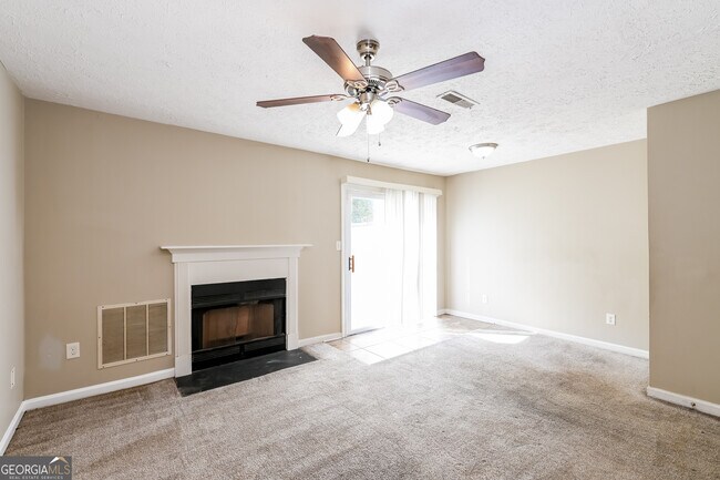 Building Photo - 1687 Hunting Creek Dr SE