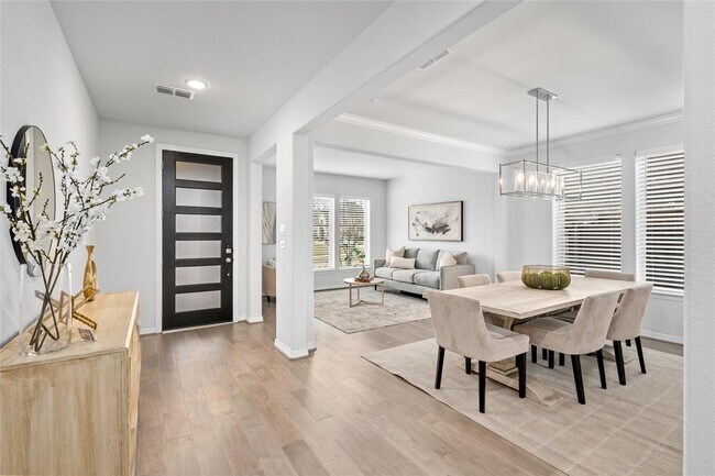 Building Photo - 8914 Milam Grove Dr