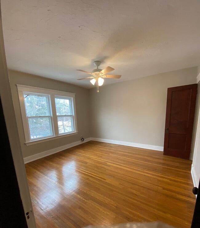 Building Photo - 15518 Clifton Blvd