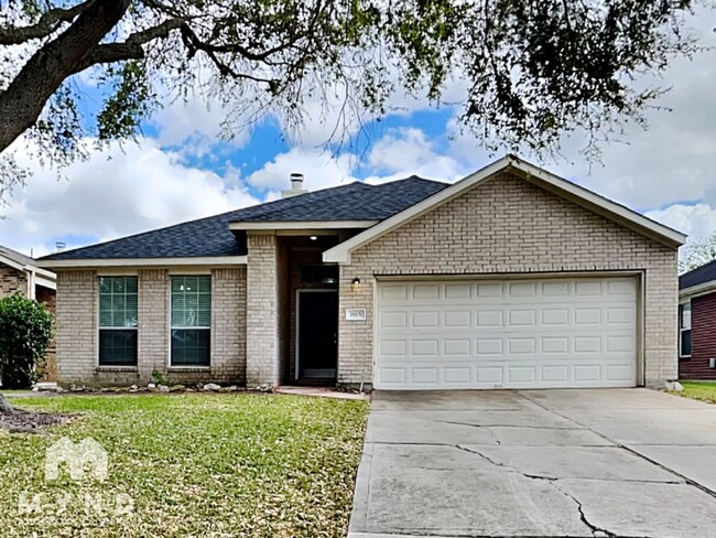 Primary Photo - 1816 Sherwood Forest Cir
