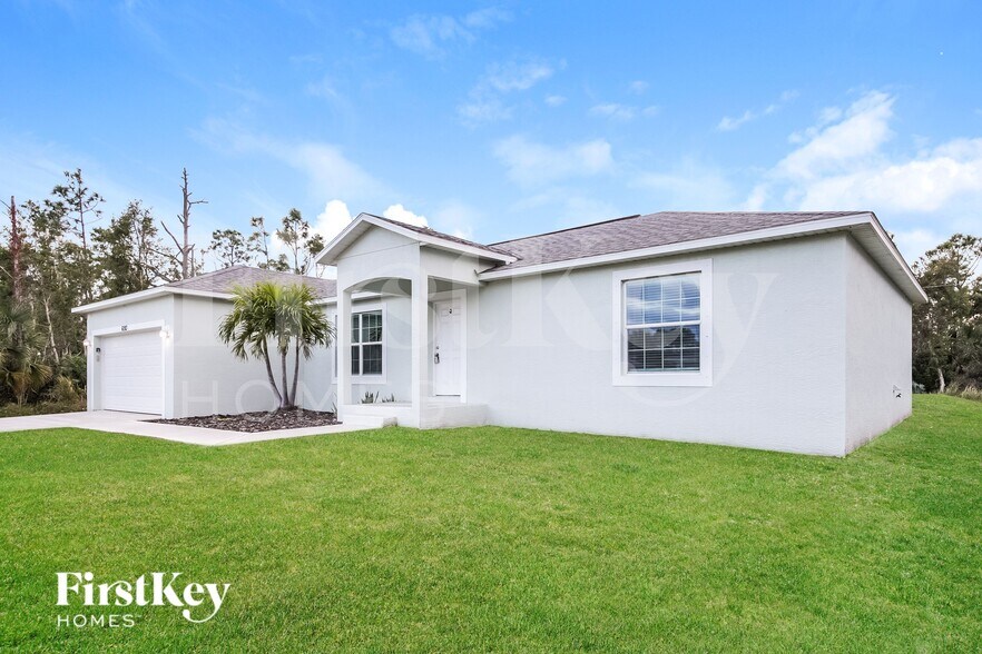 Building Photo - 6193 Seaport St