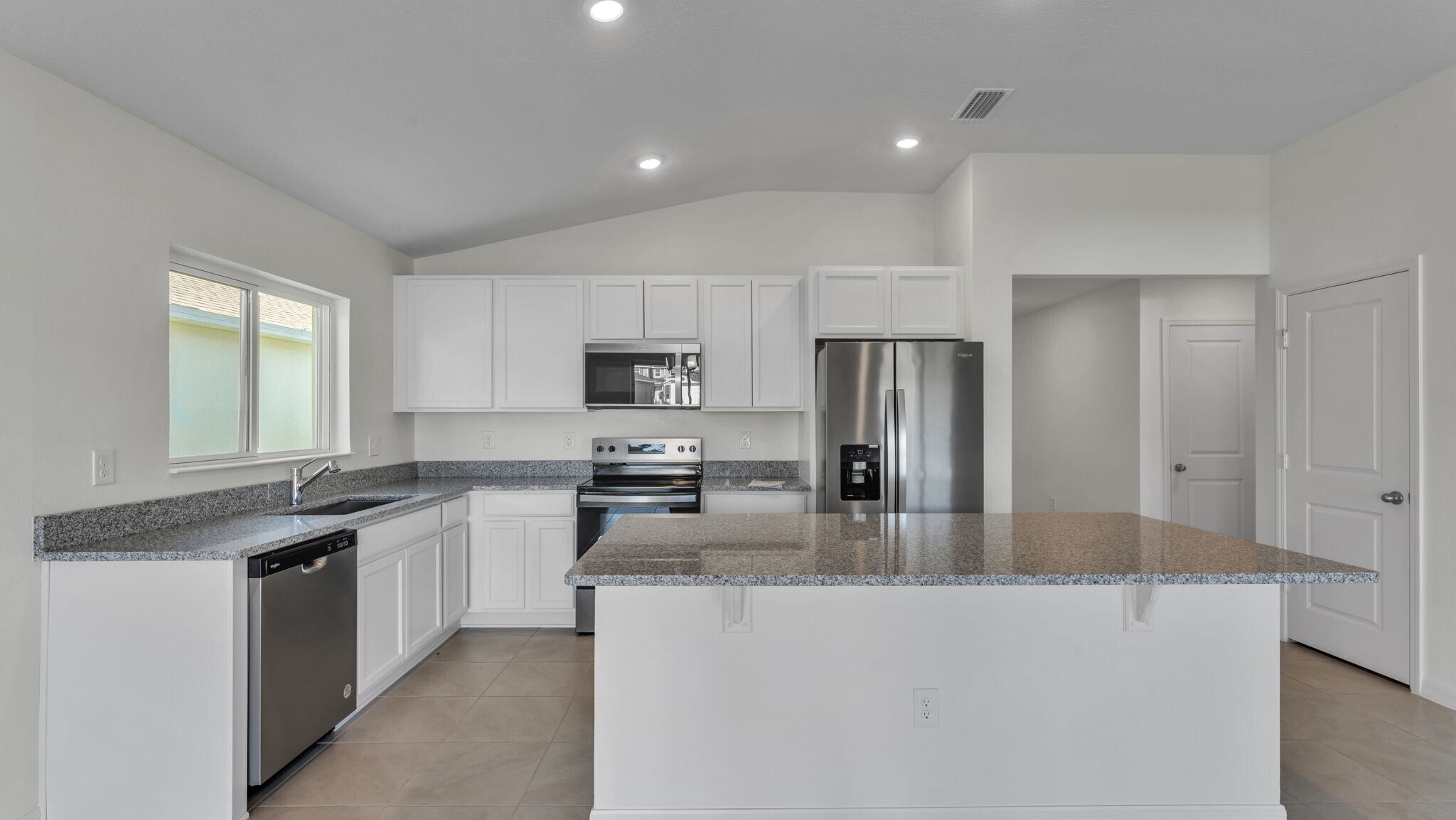 Building Photo - 809 Wedgewood St