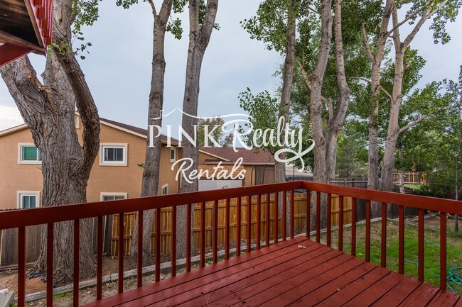 Building Photo - 8274 Caravel Dr