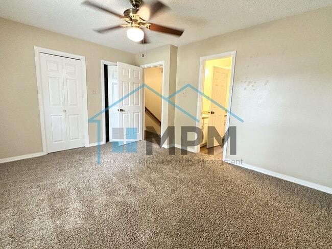 Building Photo - 1804 Woodhaven Dr