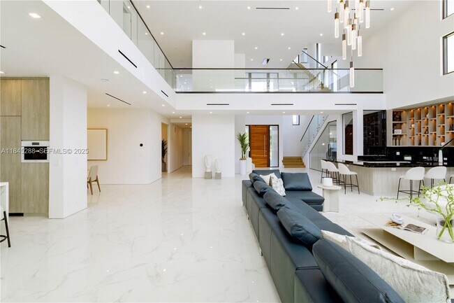 Building Photo - 1248 NE 89th St