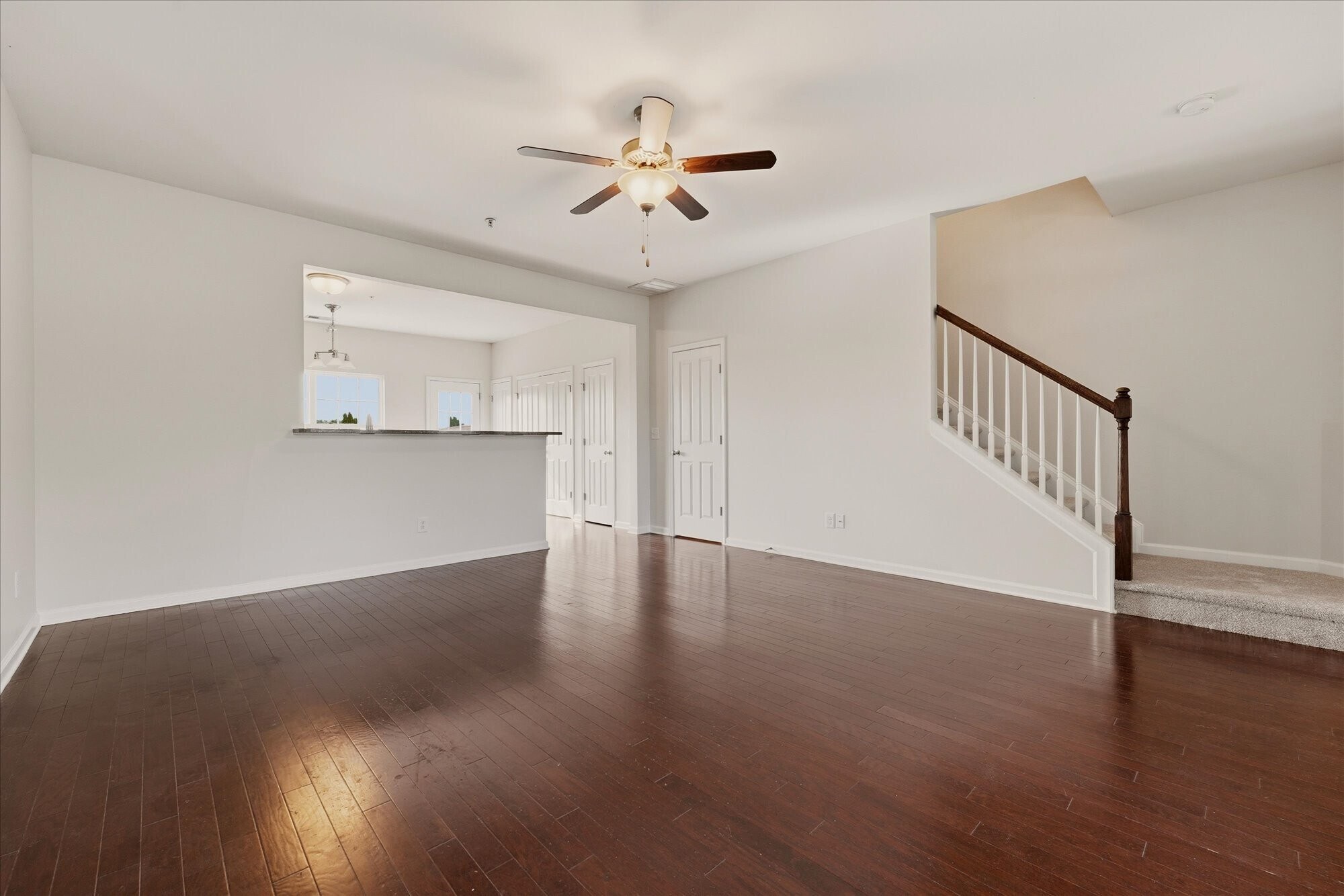 Building Photo - 2050 Hemlock Dr