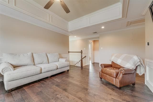 Building Photo - 704 Kleberg Ct