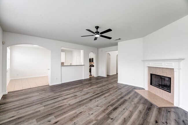 Building Photo - 16906 Shoal Park Dr