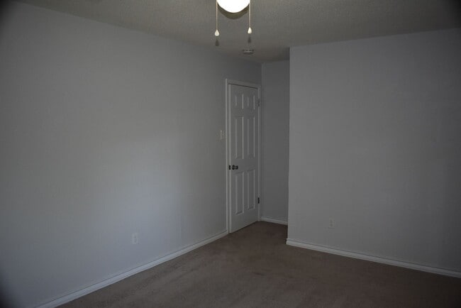 Building Photo - 4 Bd / 2 Bath in Killeen! Convenient to Fort Cavazos!