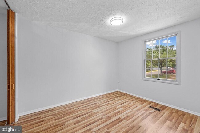 Building Photo - 1632 Barnstead Dr