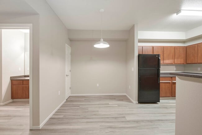 Building Photo - The Ridge Apartments