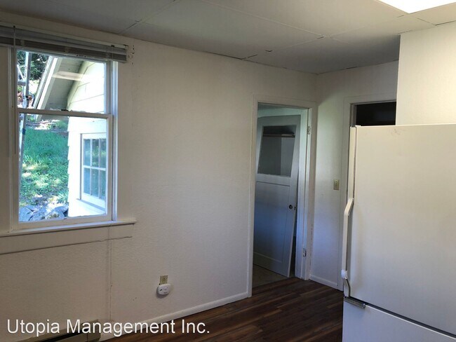 Building Photo - 3 br, 1 bath House - 1013 Jersey Street