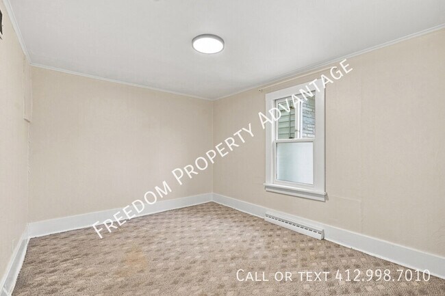 Building Photo - 945 Fayette St