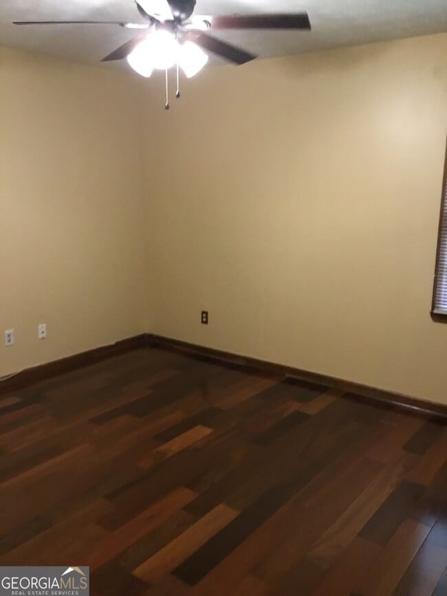 Building Photo - 2819 Bay Leaf Dr SE