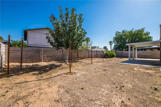 Building Photo - 6438 Creston Ave