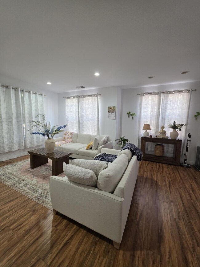 Building Photo - 2681 Corde Terra Cir