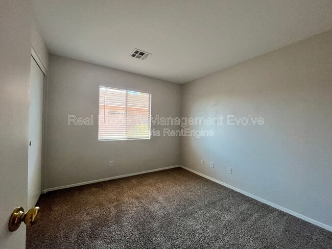 Building Photo - 14751 W Redfield Rd