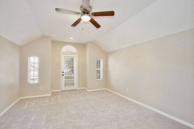 Building Photo - 15601 Bay Vista Dr
