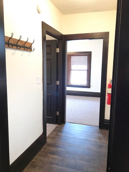 Building Photo - 112 Bernet Way