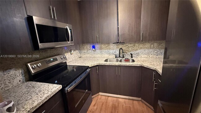 Building Photo - 3011 W 76th St