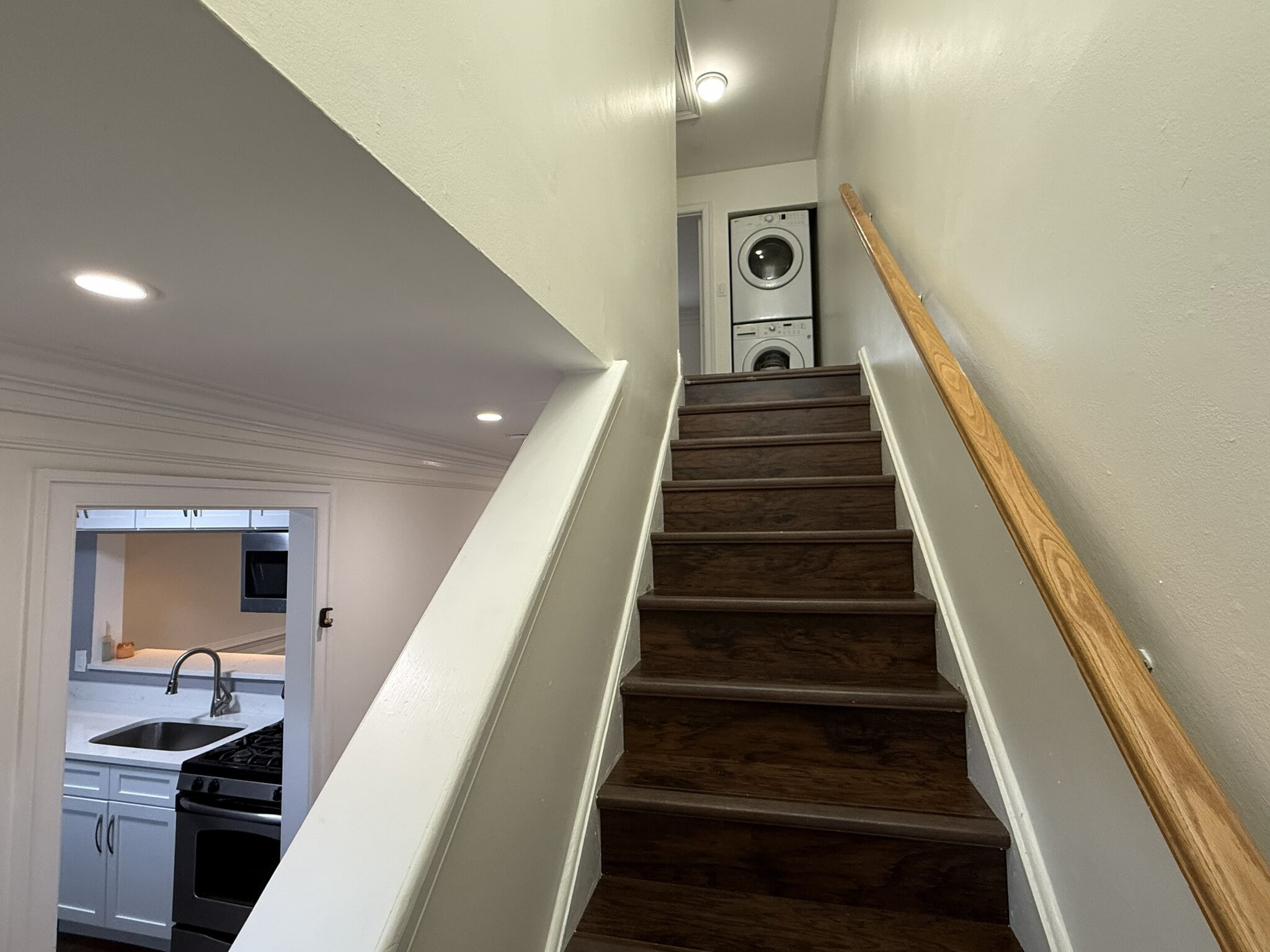 Building Photo - 5909 Mayflower Ct