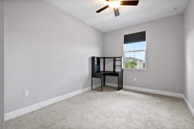 Building Photo - 1597 NW Cataluna Cir
