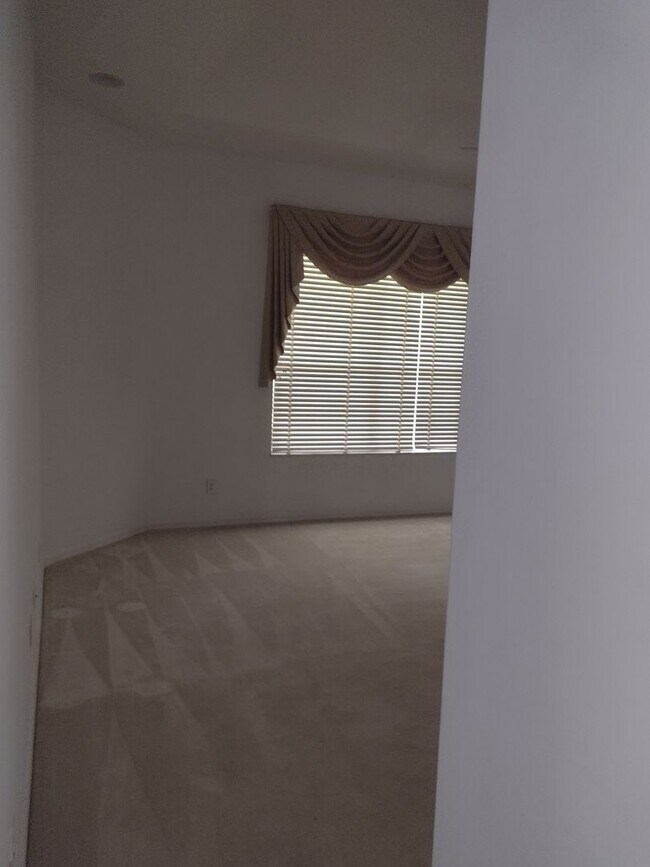 Building Photo - 8941 SW 191st Cir